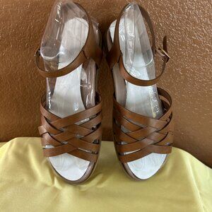 Journee Collection Women's Kimmie Sandals, brown size 5.5